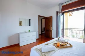 Appartamento Confortevole, Wi-Fi & Colazione Free - Image 2