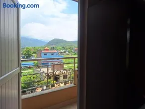 Hotel Royal Inn - Image 2