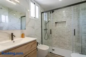 Casa con encanto en Gerena, Patio y rooftop - Image 2