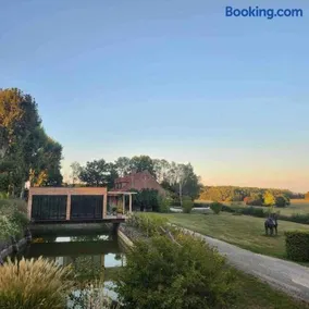 Longère de château en Bourgogne - avec piscine - Image 1