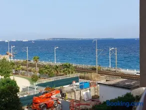 Bocca Baie T2 en bord de mer - Axelle Loc Appart - Image 3