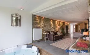Meraviglioso appartamento con barbecue, giardino e idromassaggio | Vista sul giardino - Image 2