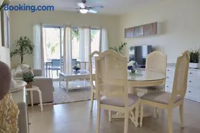 Charming TSI Punta Cana with Spacious Interior - Image 5