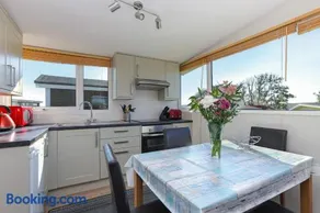 133 Norton Park - Image 4