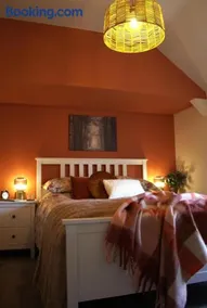 Hare's Rest - Cosy cottage with private parking near Bath - Image 1