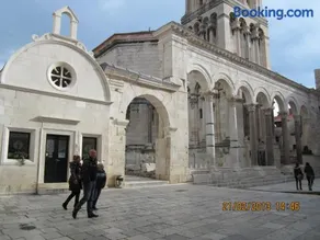 Residenza Apartments - Image 2
