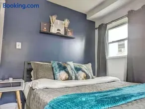 Stylish & Cozy #1 8 mins to DCA & Washington DC - Image 1
