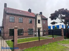 Kess Maison, Gehele villa met SAUNA en dakterras Enschede - Image 1