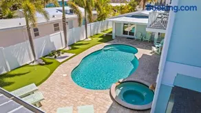 Rose Quartz - Pool Spa - Image 5