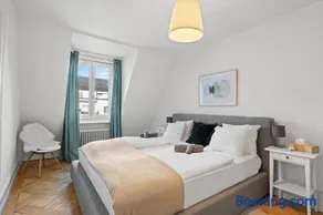 Central Bright & Cozy Apartments - Image 1