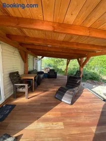 Retro house in nature - Image 5