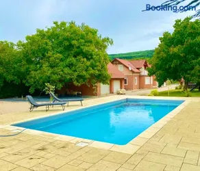 Bikeaway Guesthouse - Image 3
