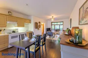 Charming Heritage Home with Mountain and City Views - Image 1