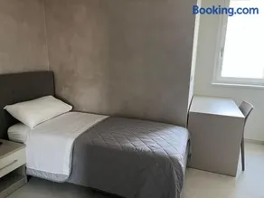 Moon Valley Holiday Home - Image 2