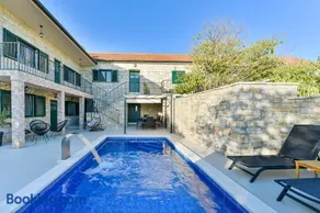Stone villa Didovi Snovi with heated pool - Image 1