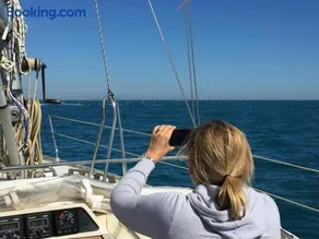 Location insolite en voilier, navigation, coucher de soleil, et baignades en mer - Image 5