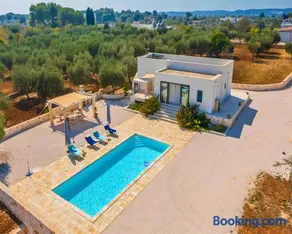 Stefano's Villa - Image 2