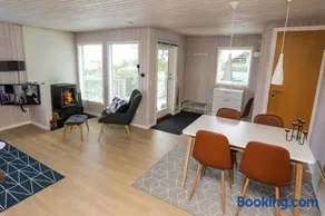 Dejligt Sommerhus Med En Flot Udsigt Sj1037 - Image 2