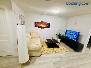 Cozy Haven - Home Away From Home Two-Bedroom Apartment - Image 1