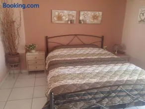 Voula's apartment 2 - Image 1