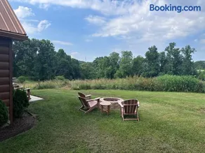 Cozy 1 bedroom cabin in the heart of Jonesborough - Image 2
