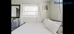 Justins Guest Rooms - Image 2
