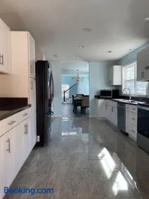 Large 5 Bedroom Home Near Downtown Dalton - Image 3
