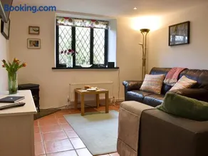 Barn Court Cottage - Image 3