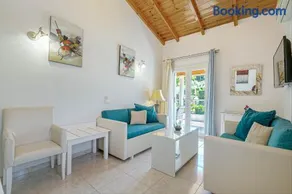 Palapart Gikas House - Image 3