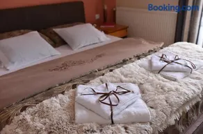 Blue House Apartment - Image 4