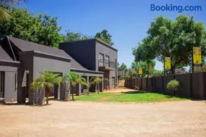 Black Owl Lodge - Image 5