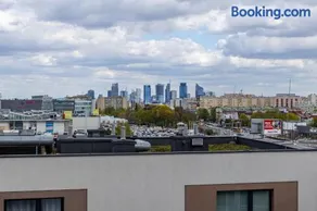 Spacious 3Rooms Apt with Balcony Parking - Image 2