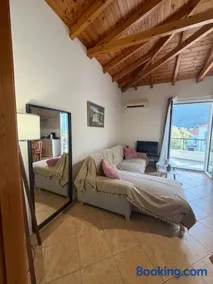 Zarakas home - Image 1