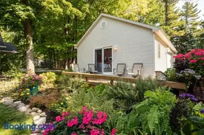 Luxe 3BR Bunkhouse Private Beach Near Resort - Image 3