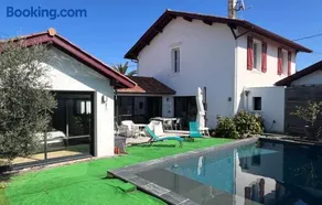 Villa des Loriots - Heated pool & walk to beaches - Anglet near Biarritz - Family friendly - Image 1