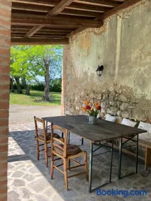 Podere I Sorbi, Spacious Tuscan Villa in Lajatico, Near Pisa & Volterra - Image 1