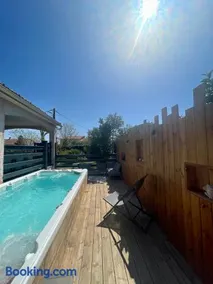 Villa avec piscine entièrement rénovée à 5min de la plage de pinia - Image 3