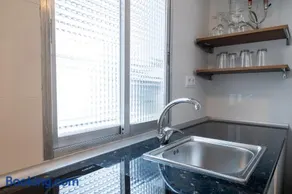 CRR4 Malasaña Chamberi 3 small bedroom - Image 3