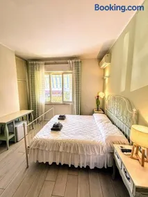 Il Sole in Terrazza - A due Passi dal Mare - Private Garden and Parking - Image 1