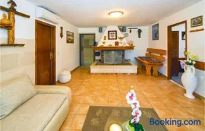 Holiday Home Pucisca 15 - Image 2