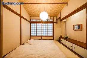 5 minutes on foot from tokyo Asakusa Station!A beautiful house that has been fully renovated in 2024 for one group per day東京雷門から徒歩4分1日1組限定貸切2024年全面リフォーム済みの綺麗な一軒家 - Image 1