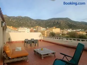 Sunny Relaxing Penthouse Costa Brava, Sea & Mountain Views, Huge Terrace, Fiber 1GB - Image 2