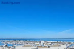 Vue Panoramique sur Bassin,Piscine et terrasse - Image 4