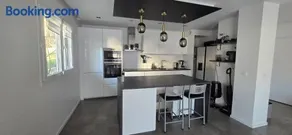 Villa avec piscine privée sans vis-à-vis 5 minutes d'Annecy - Image 1