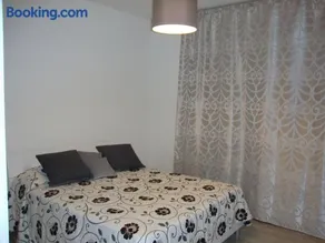 appartamento in villa con piscina - Image 1
