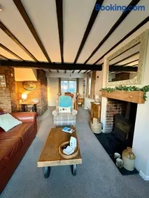 Fitzherbert Cottage - Image 2