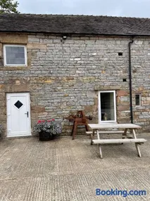 Crowtrees Barns - Image 1