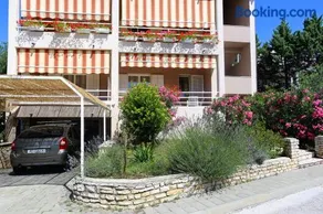 Lemechi Casa Belfior Apartments - Image 1