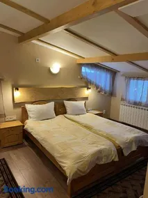 Hotel Four Seasons - Image 3