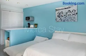 Beautiful studio with pool & sea views - Image 2